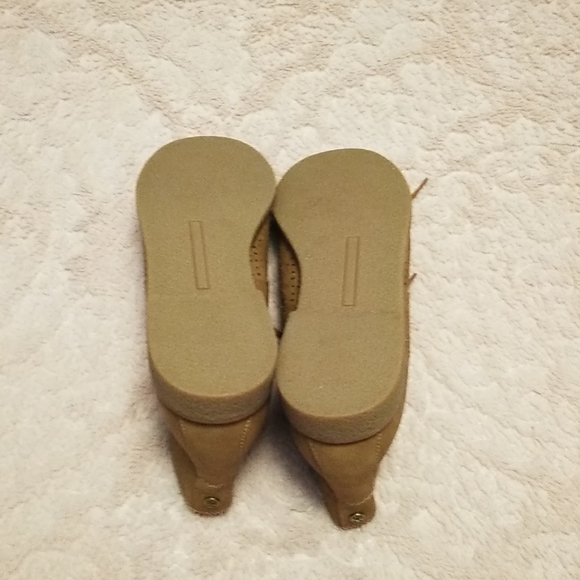 Tommy Hilfiger Vegan Perforated Booties - Picture 6 of 9